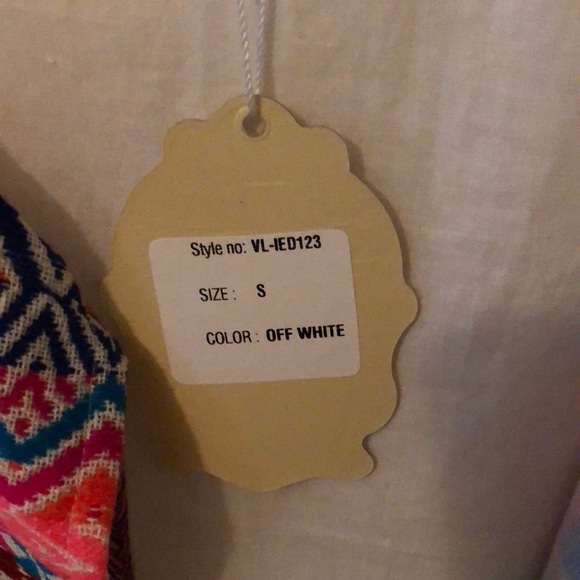 3/4 length sleeve embroidered jacket - Picture 3 of 9